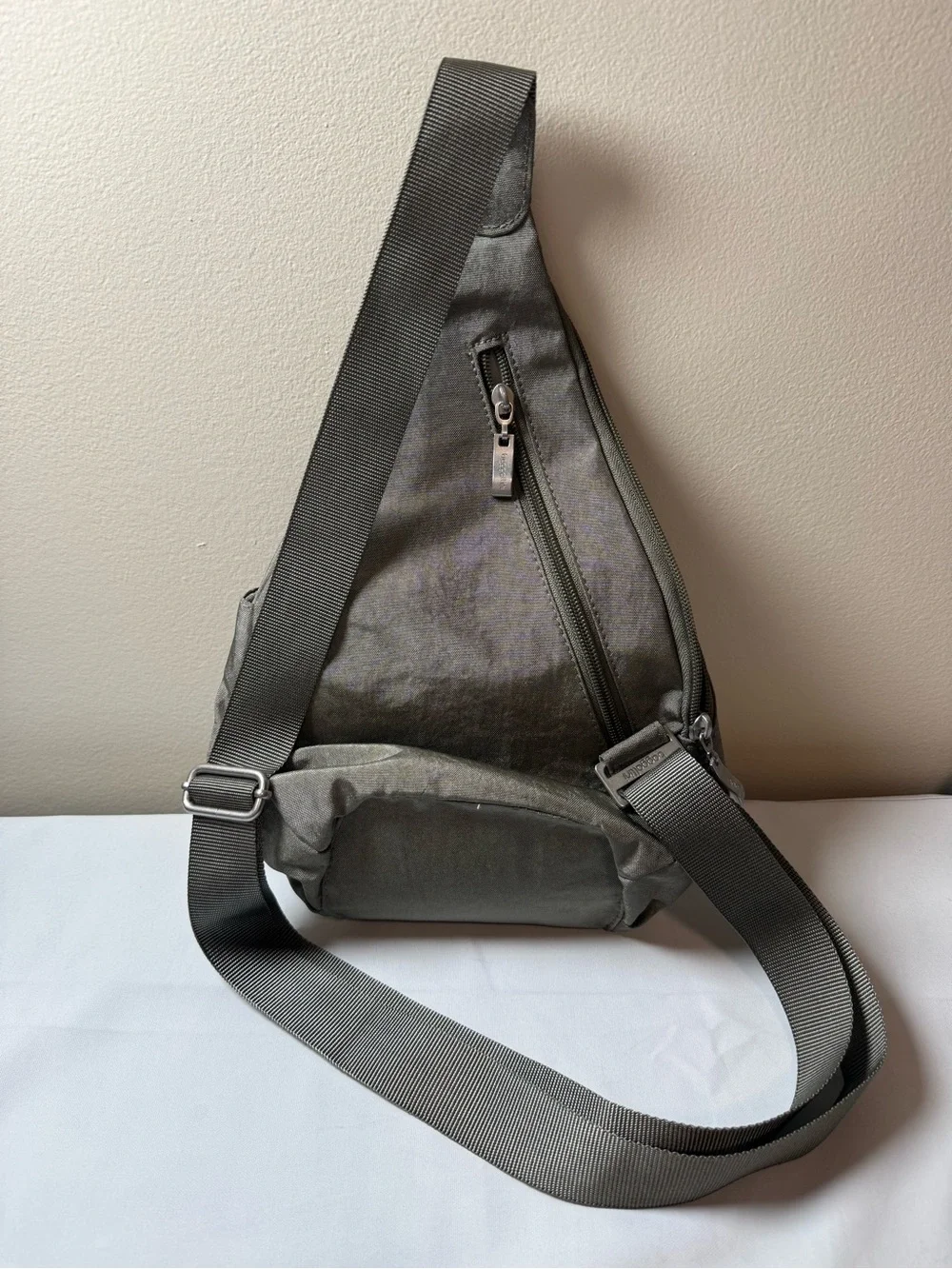 Baggalini Mini Sling Bag in Charcoal - Picture 5 of 7